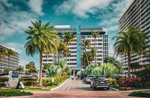 Bermuda Riviera Condo | Oceanfront Condo, Upscale Resort Amenities