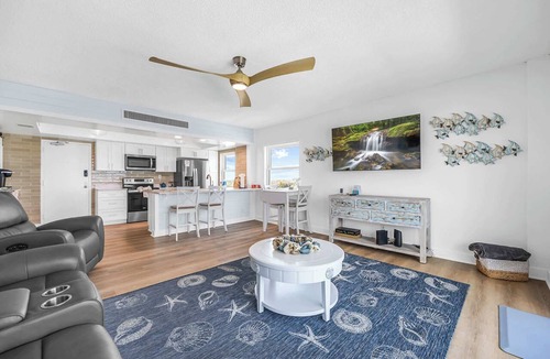 South Patrick Shores Condo | Oceanfront condo w/balcony & rocket launch views