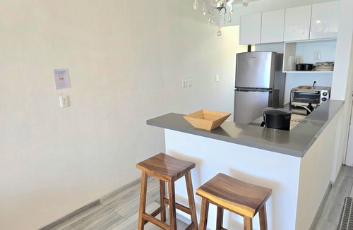Zona Hotelera Apartment | Oceanfront Condo · Hotel Zone · Near Isla Ferry