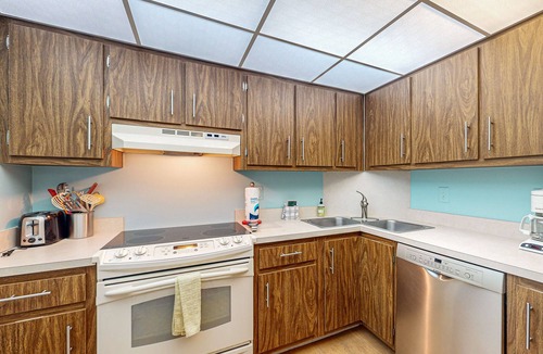 Marco Island Condo | Oceanfront Condo with WiFi, Pool, Tennis, & Direct Beach Access