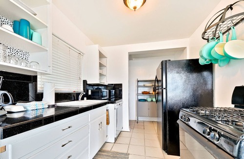 Village of La Jolla Condo | Oceanfront condo with amazing views, outdoor entertaining, cross street to beach