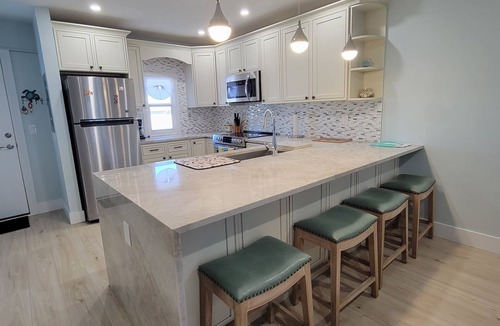 Gulf Stream Condo | Oceanfront Condominium in Great Location
