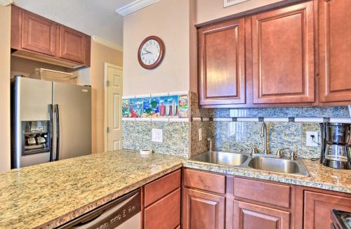 North Beach House | Oceanfront Corpus Christi Condo w/Pool!