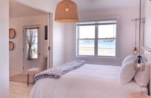 Rocky Harbour Resort | Oceanfront Cottages at the Edge of the World - The Fish Sheds-Aunt Bessie's Shed
