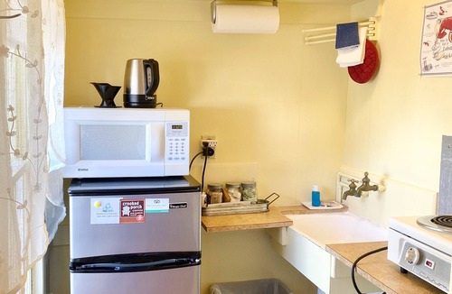 Salsbury Cove Cottage | Oceanfront Cottage at Acadia National Park, Bar Harbor/Otter Cottage