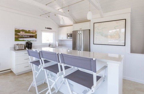 Smith Point Cottage | Oceanfront Cottage on Smith Point with Beautiful Water Views, New Kitchen