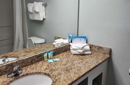 Myrtle Beach Apartment | Oceanfront Efficiency T1009