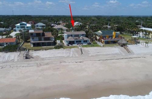 Floridana Beach House | Oceanfront Elegance - Luxurious 6BR Beach House with Hot tub & spacious Balcony and Breathtaking Views!