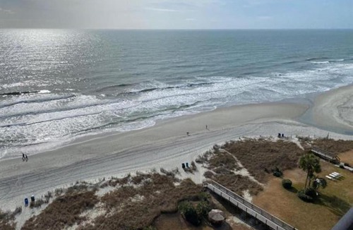 Myrtle Beach House | Oceanfront End Condo - King Bed - Sleeps 6