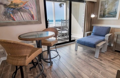Litchfield by the Sea Apartment | Oceanfront Escape with Private Porch 1st Floor