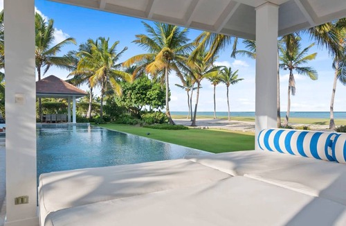 Punta Cana Villa | Oceanfront Golf Course Estate w Pool Guest House