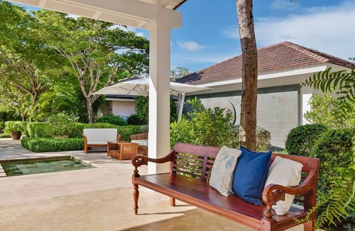 Punta Cana Villa | Oceanfront Golf Course Estate w Pool Guest House