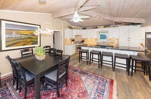 Sandbridge House | OCEANFRONT - Great views, Hot Tub, Sleeps 9