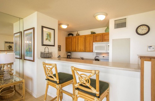 Kihei Condo | Oceanfront Ground-Floor Condo – Lanai, A/C, Steps to Sugar Beach