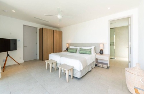 Long Bay Hills Hotel | Oceanfront Haven | Luxury Villa w/Private Pool & Mediterranean Dining