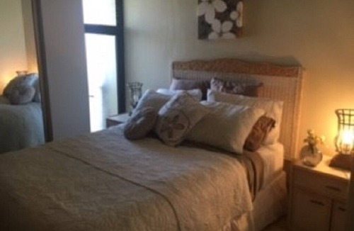 Makaha Condo | Oceanfront Hawaiian Princess 1002 1990/NUC-2258