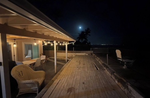 Ewa House | Oceanfront Hideaway with Detached Primary Bedroom