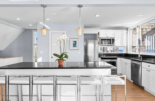 Montauk House | Oceanfront Home In Downtown Montauk! Private Ocean Beach Path!