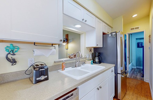 Brookings Cabin | Oceanfront home with private hot tub, walls of glass & spectacular view