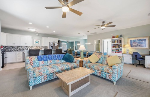 Emerald Isle House | Oceanfront, hot tub, dog-friendly and an elevator