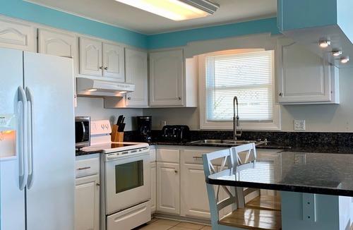 Kure Beach House | OCEANFRONT HOUSE AUG 8-15,15-22 LAST MIN DEALS! Private BEACH ACCESS, HUGE DECK!