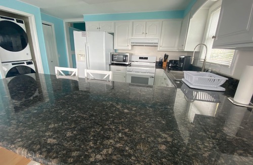 Kure Beach House | OCEANFRONT HOUSE AUG 8-15,15-22 LAST MIN DEALS! Private BEACH ACCESS, HUGE DECK!