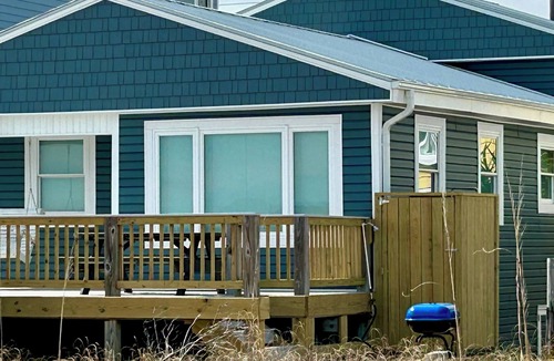 Kure Beach House | OCEANFRONT HOUSE AUG 8-15,15-22 LAST MIN DEALS! Private BEACH ACCESS, HUGE DECK!
