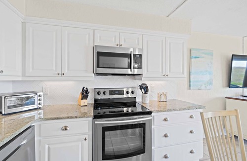 Cocoa Beach Condo | Oceanfront I Ground Floor I Coastal Retreat