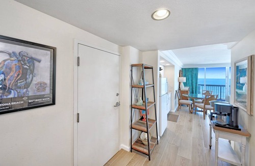 Ortona Park Condo | Oceanfront King Studio w/Balcony| Newly Remodeled