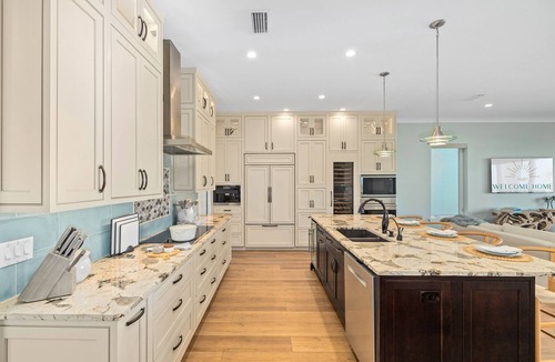 Jacksonville Beach House | Oceanfront Luxury | Private Beach Access + Hot Tub