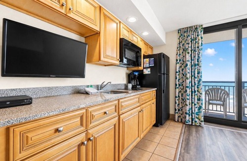 Windy Hill Condo | Oceanfront Lazy River Resort