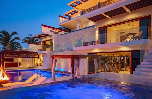 Pedregal Villa | Oceanfront Luxe Villa w/Butler, Cook, Bartender, Pools/Spa, Gym & Walk to Town
