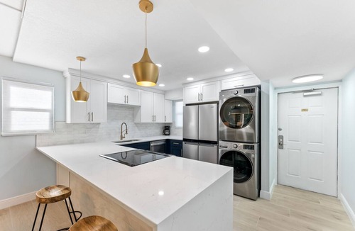 Satellite Beach Condo | Oceanfront Luxury – Ground-Floor Condo Just Steps to the Beach & Pool! 🌴