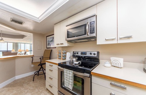 Sand Key Condo | Oceanfront Luxurious Remodel Extra Cleaning Gated Clearwater, Sand Key