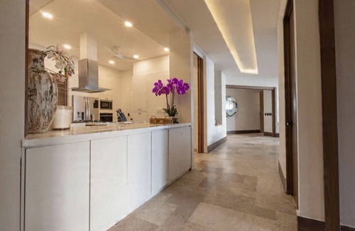 Acapulco Apartment | Oceanfront luxury apartment beach access