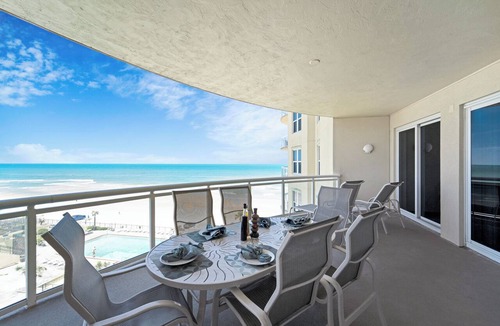 Daytona Beach Condo | Oceanfront luxury meets family-size 4BD/3BA @ Ocean Vistas 502