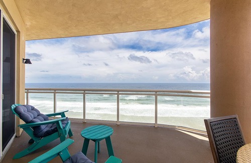 Daytona Beach Condo | Oceanfront luxury 3 bed/bath suites, large balcony