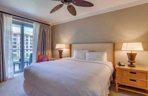 Honokowai Hotel | Oceanfront Maui Stay | 2 Bedroom Partial Ocean View near Lahaina Harbor