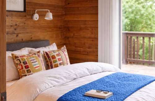 Manzanita Cabin | Oceanfront Modern Cabin in Manzanita – Steps from the Sand, Ocean Views