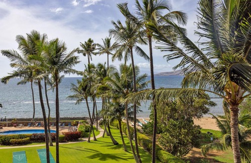 Kihei Apartment | Oceanfront Modern & Elegant Vistas