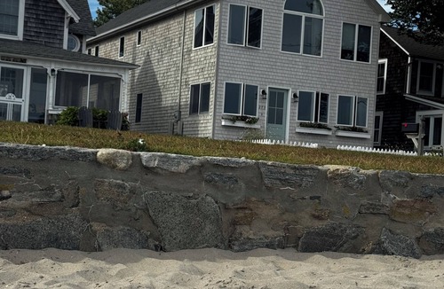 Westbrook Center House | Oceanfront Modern Luxury 3-bedroom beach house