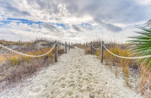 Crescent Beach House | Oceanfront North Myrtle Beach Condo Rental w/Pool