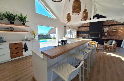 Port Alfred House | Oceanfront Oasis - Private pool and Solar