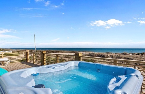 Atlantic Beach House | Oceanfront Oasis + Guesthouse: 2 Hot Tubs, Pool!