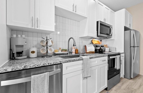 Daytona Beach Condo | Oceanfront Oasis Daytona Beach 3BR/2BA - Road View #335