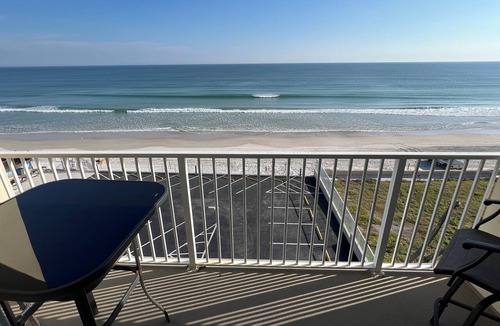 Bostwick Park Condo | Oceanfront Oasis studio Condo at the Beach