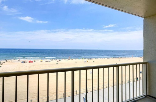Northeast Virginia Beach Condo | Oceanfront one bedroom at Beach Quarters Resort, VA Beach. Reserve now!