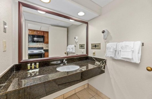 Myrtle Beach House | Oceanfront One Bedroom w King - Excellent Views