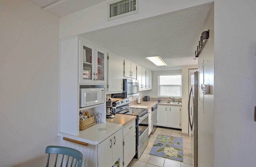 Ormond-by-the-Sea Condo | Oceanfront Ormond Beach Condo w/Pool Access!
