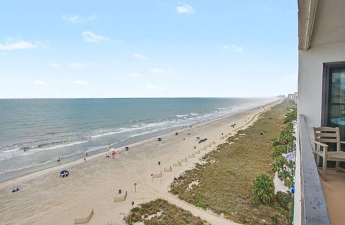 Crescent Beach Condo | Oceanfront Penthouse - Crescent Towers I 901